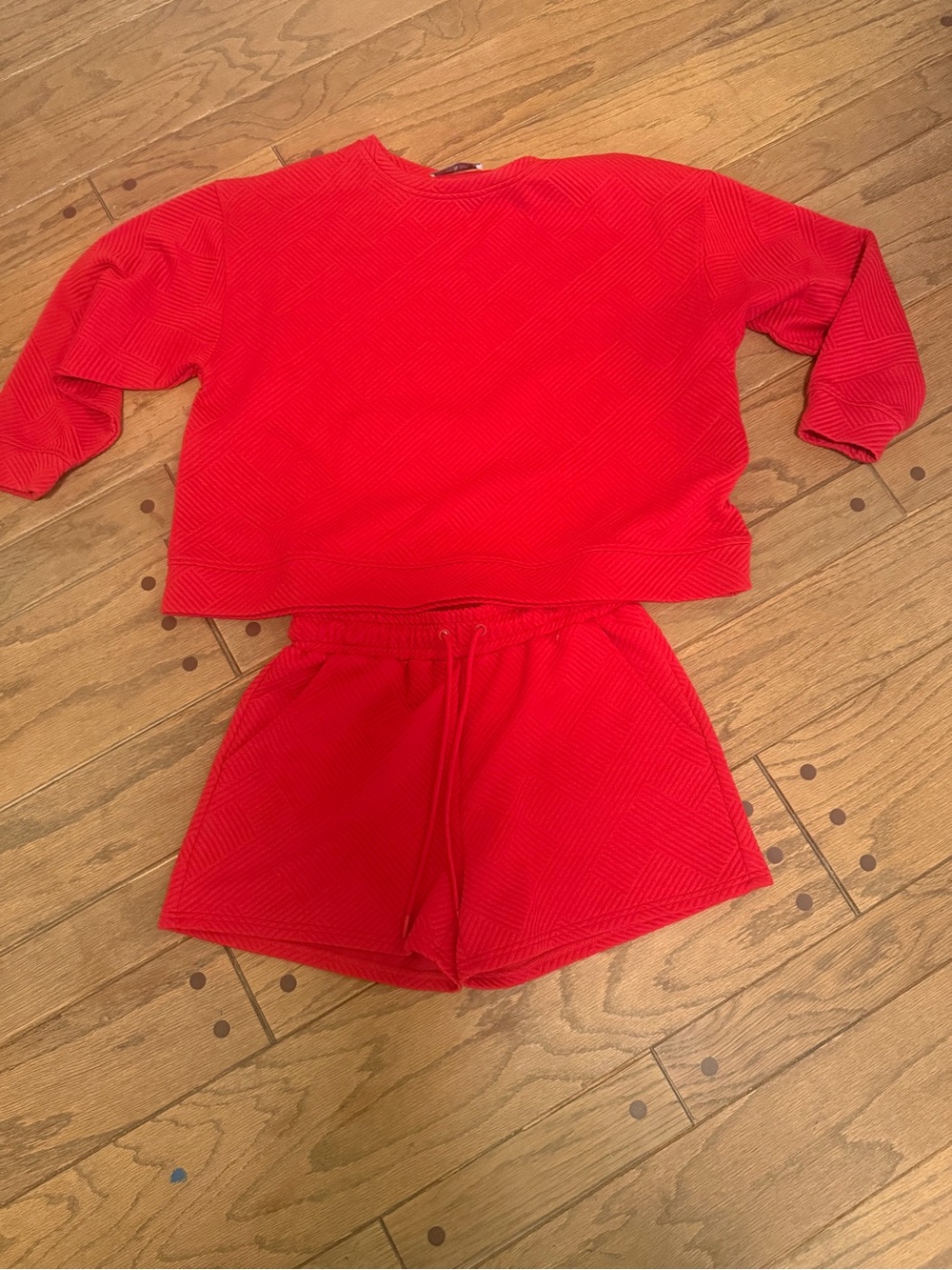 Women's Red Textured Cropped Sweatshirt & Shorts Set